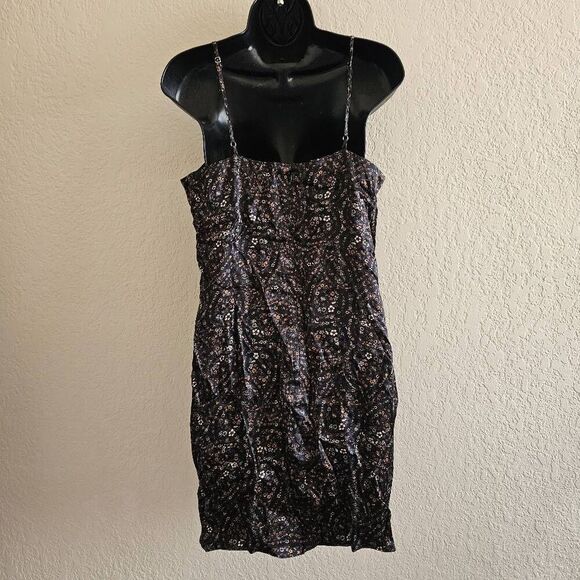Gianni Bini Floral Mini Dress - Picture 8 of 9